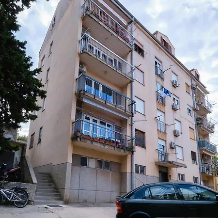 Stunning In With Wifi Daire *